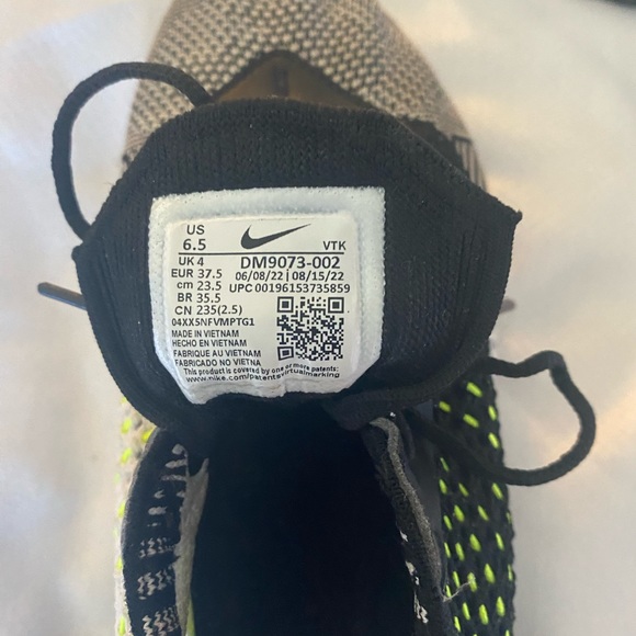 Nike Air Max Flyknit Racer - Picture 7 of 8